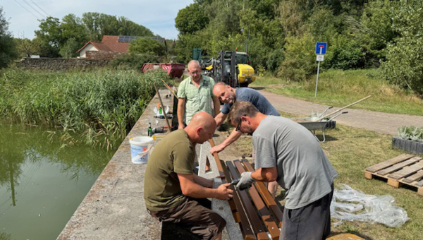 Neue Bänke am Unterteich